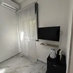 Rael Apartment
